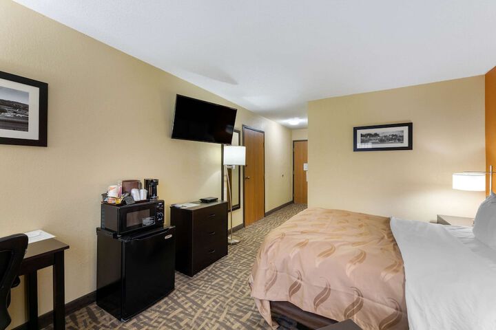 Room 20 of 39