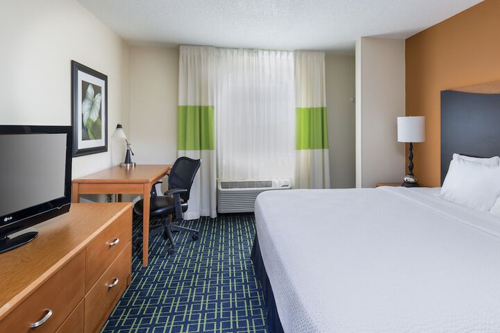 Room 14 of 26