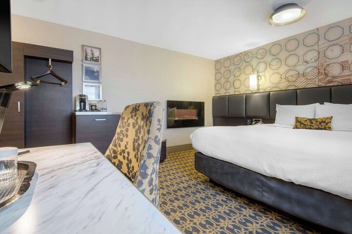 Room 21 of 41