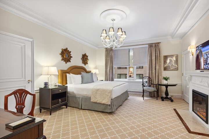 Room 40 of 82