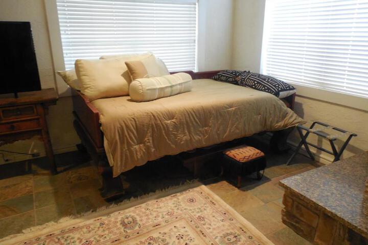Dogwood Springs Lodgings