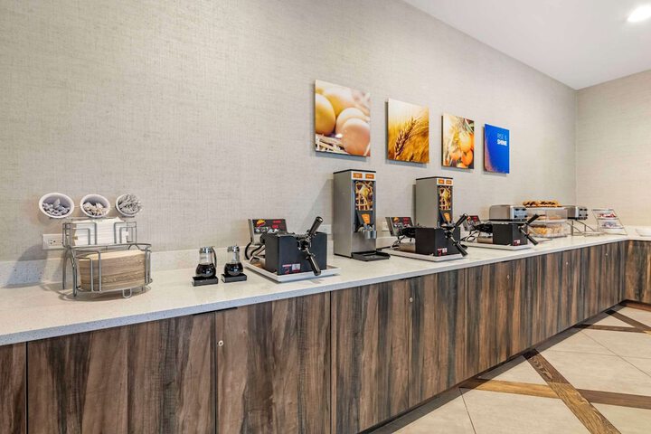 Comfort Inn & Suites Miami International Airport