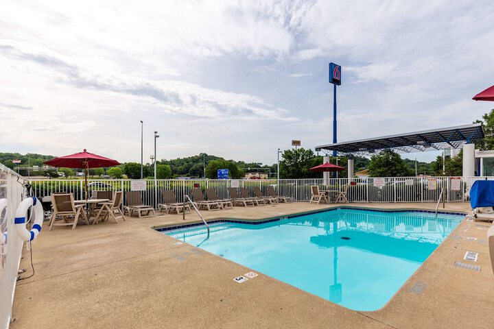 Pool 19 of 69