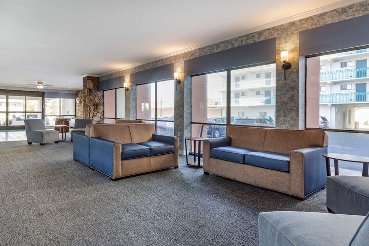 Hotel Interior 26 of 110
