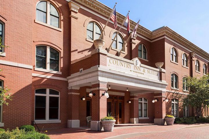 Country Inn & Suites by Radisson St. Charles Historic District