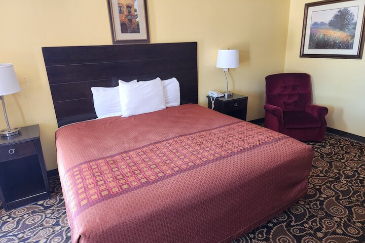Room 12 of 13