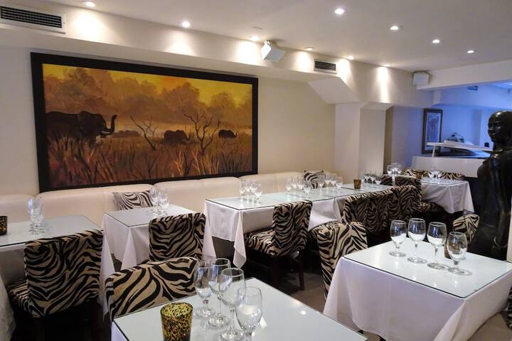Dining 53 of 54