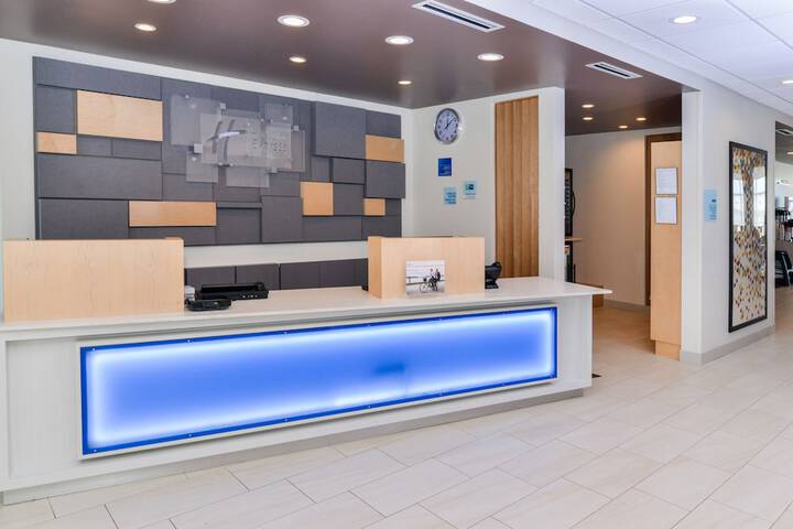 Holiday Inn Express & Suites Ogallala by IHG