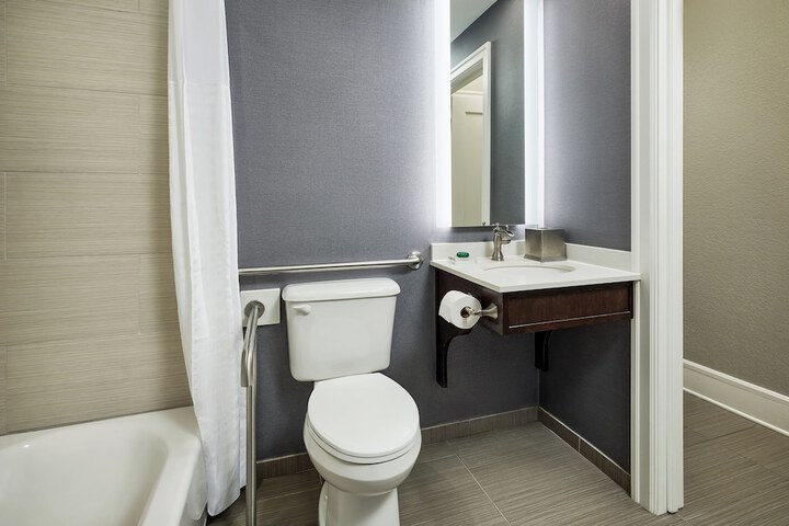 Hotel Alex Johnson Rapid City Curio Collection by Hilton