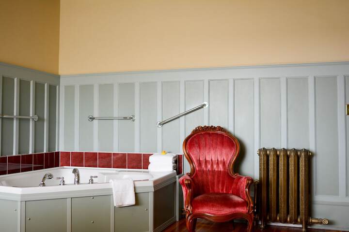 Room 26 of 109
