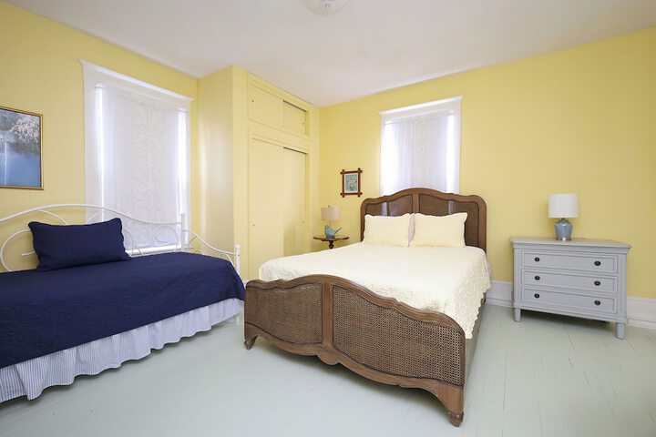 Room 26 of 35
