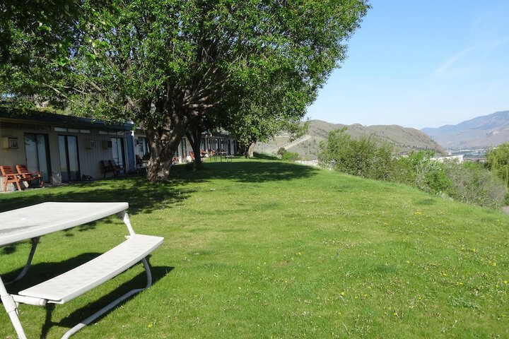 Property Grounds 28 of 37
