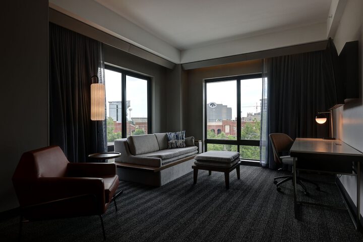 Room 30 of 68