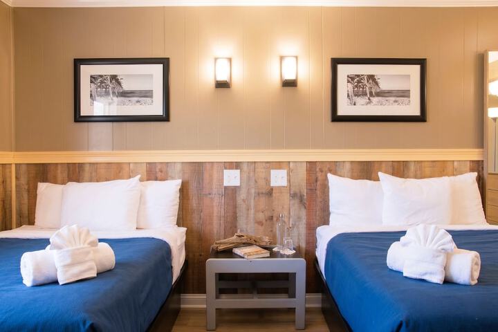 Colonial Inn Motel