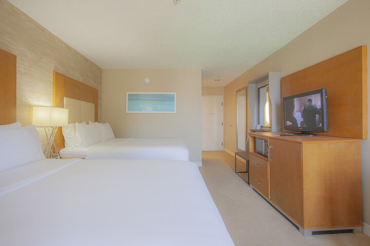 Holiday Inn & Suites Spring- The Woodlands Area by IHG