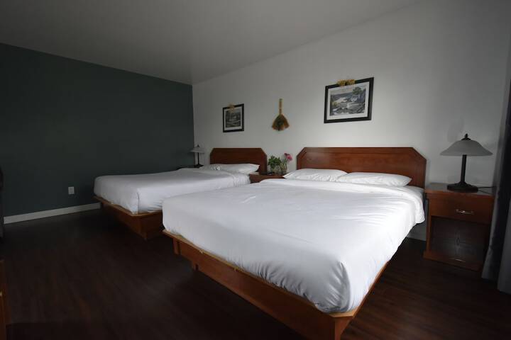 Room 20 of 33