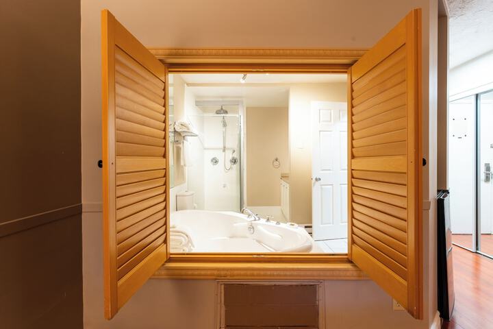 Super 8 by Wyndham Gananoque / Country Squire Resort