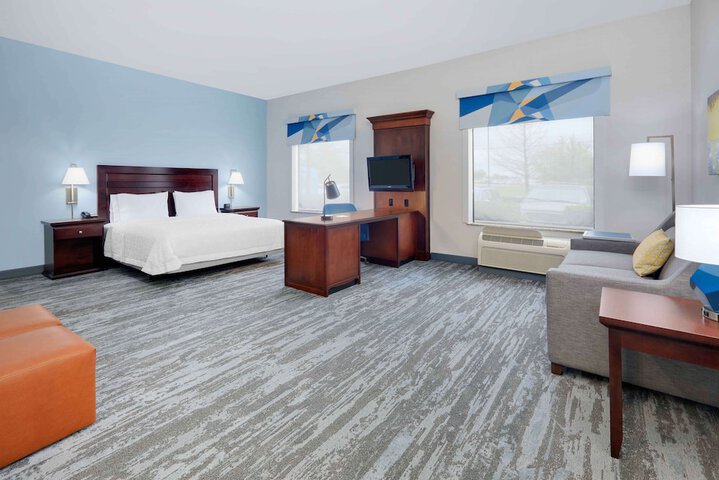 Room 18 of 38
