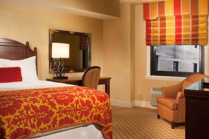 Room 93 of 139