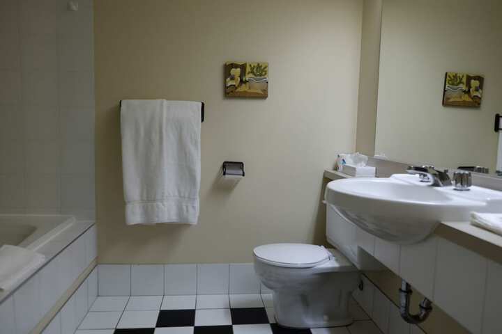 Room 48 of 60