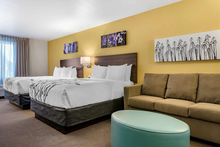 Room 11 of 36