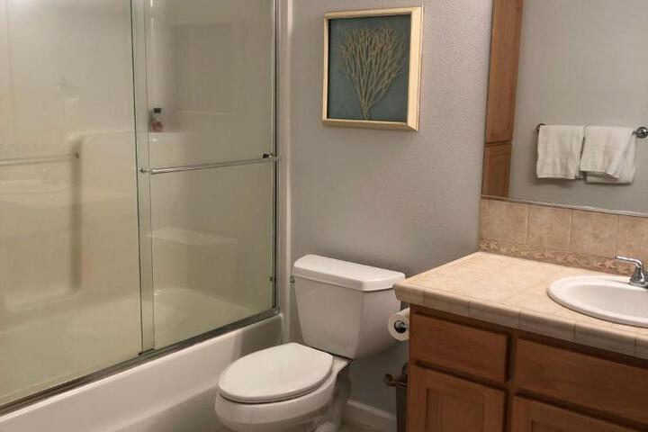 2 Bedroom Suite: Views Private Entrance, EVchgr