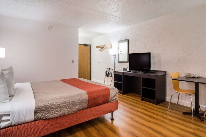Room 26 of 30