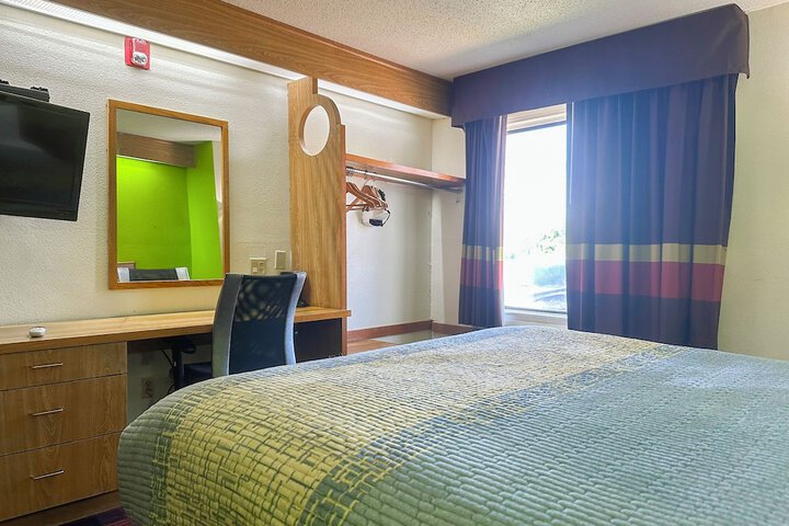 Classic Inn by Townhouse American Way Memphis I 240