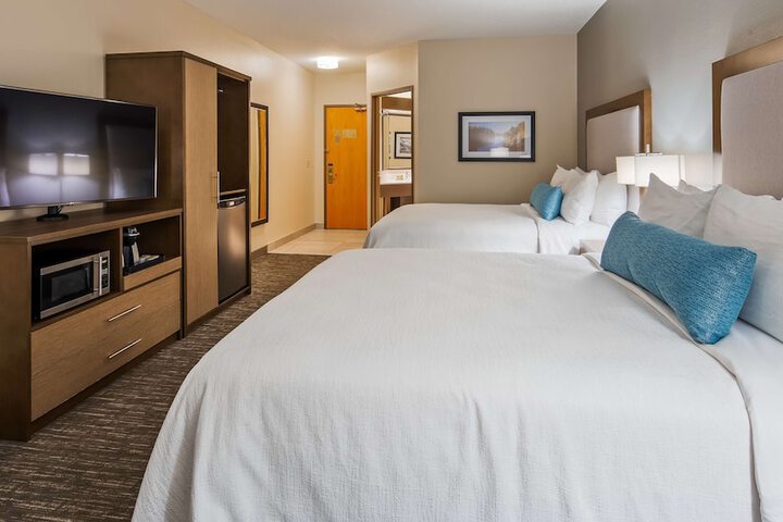 Room 9 of 26