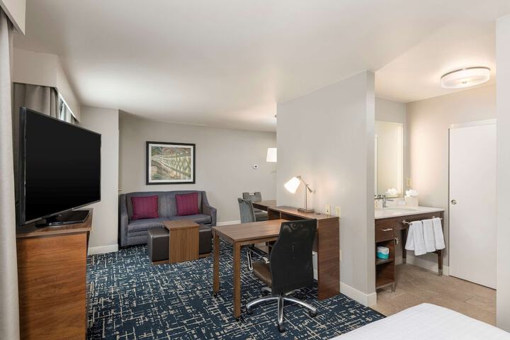 Homewood Suites by Hilton Philadelphia / Mt. Laurel
