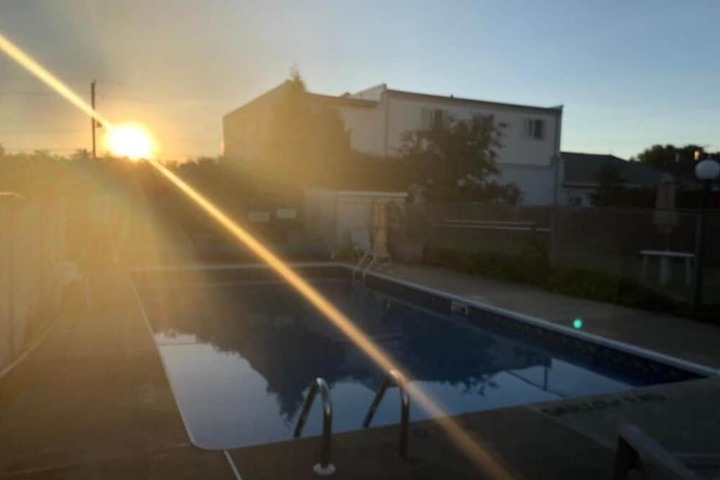 Pool 8 of 51