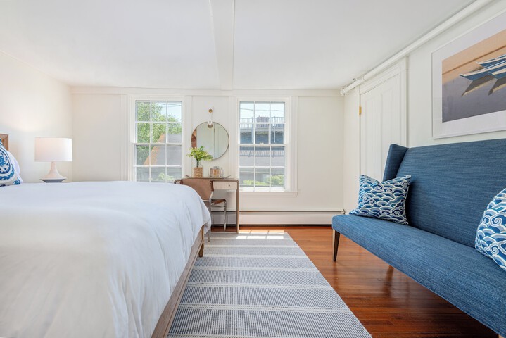 Room 51 of 70