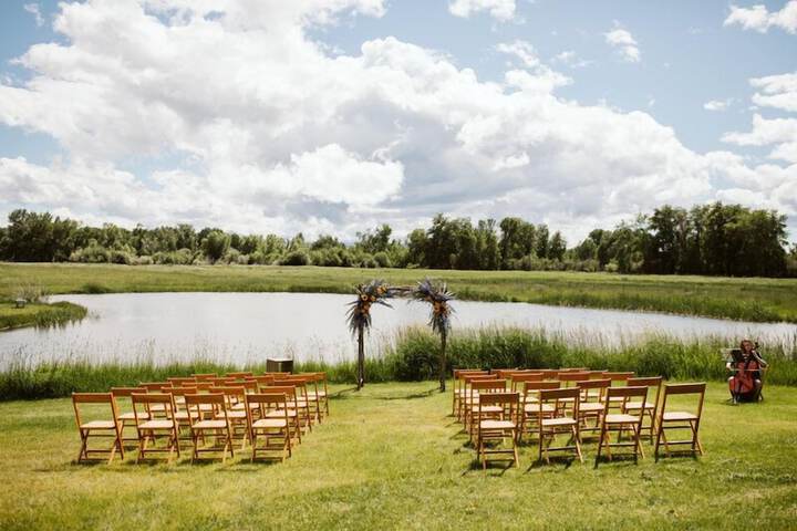 Gallatin River Lodge