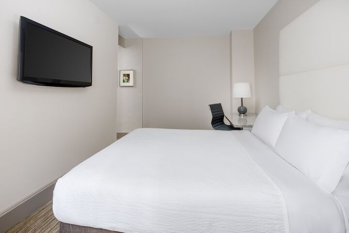 Room 34 of 65
