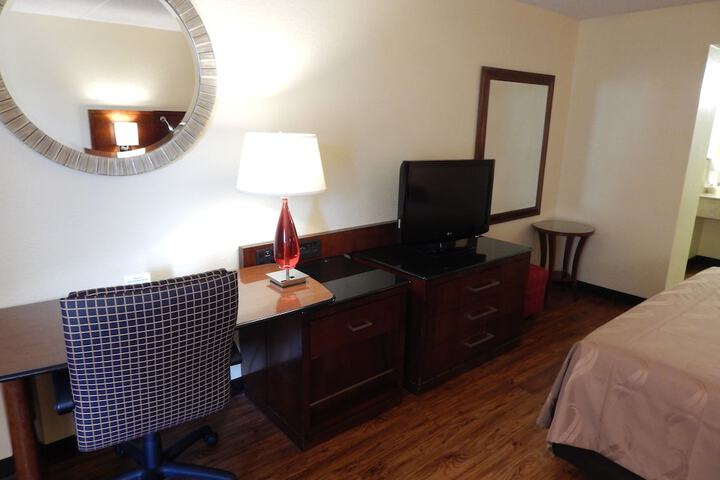 Room 22 of 40