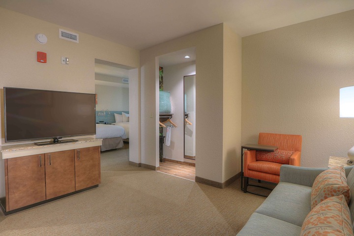 Room 34 of 85