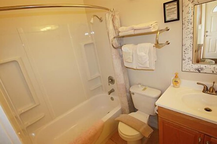 Beachwood Condos & Resort