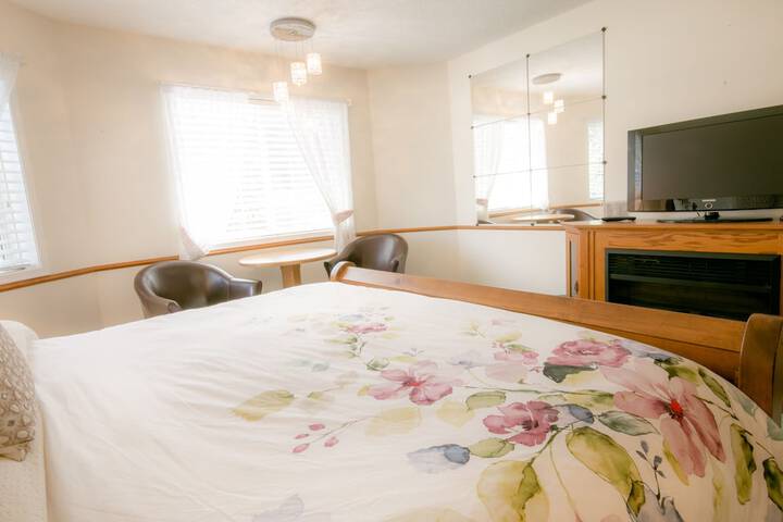 Room 16 of 48