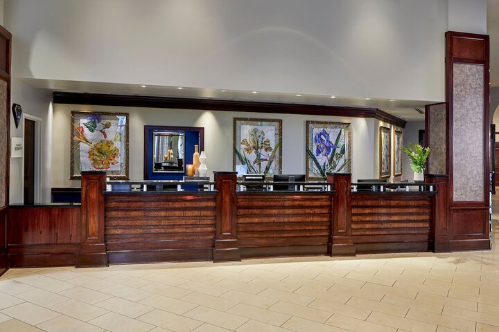 Renaissance Mobile Riverview Plaza Hotel