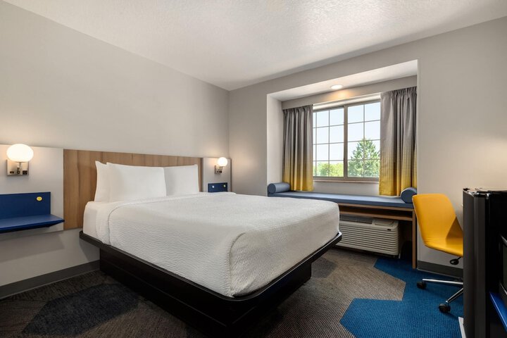 Microtel Inn & Suites by Wyndham Culpeper