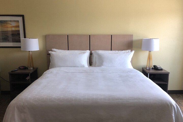 Room 50 of 74