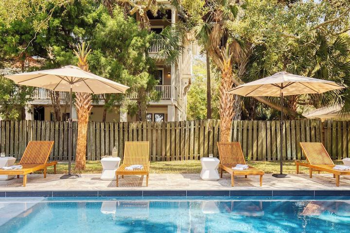 Sawyer by Avantstay Stunning Isle of Palms Home w / Pool!