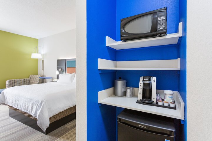Holiday Inn Express Plymouth by IHG