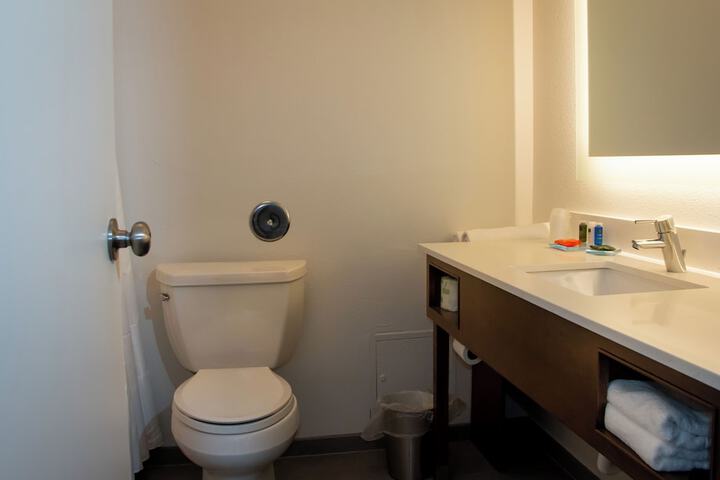 Room 26 of 56