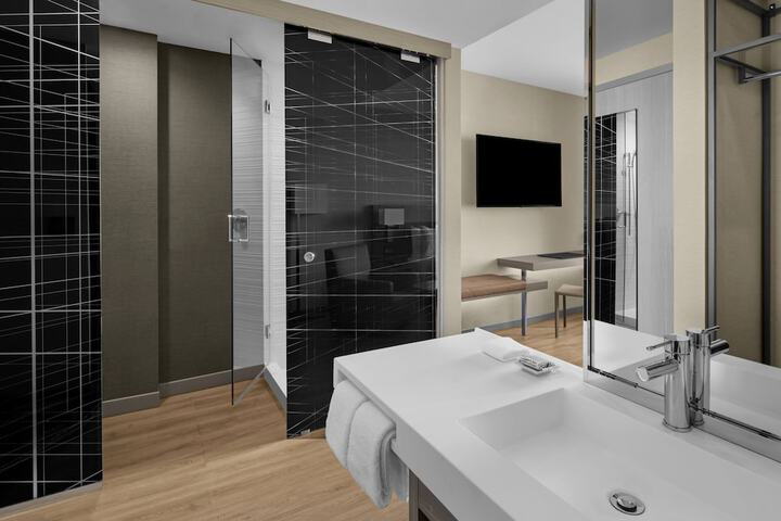 AC Hotel by Marriott Miami Dadeland