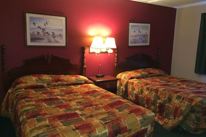 Room 27 of 46