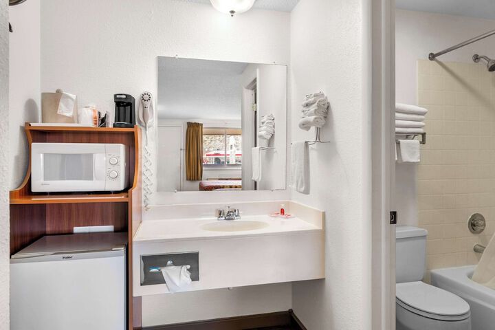 Room 20 of 46