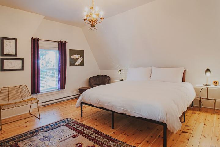 Room 14 of 46