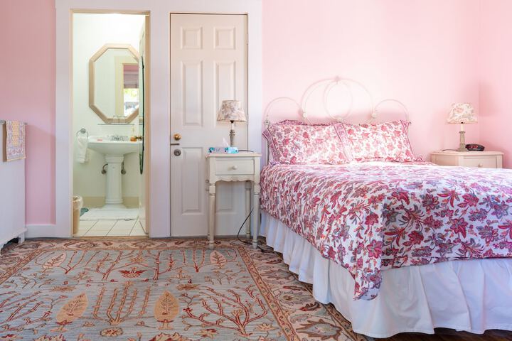 Room 104 of 156