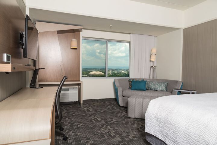 Room 15 of 30